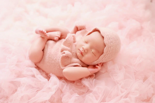 赤壁宝宝几个月可以抬头 赤壁宝宝几个月可以抬头